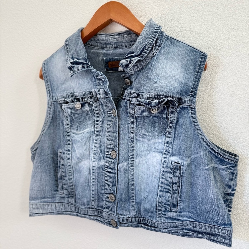 Wallflower Blue Denim Vest with Front Pockets Women’s Size 3X - Picture 2 of 4